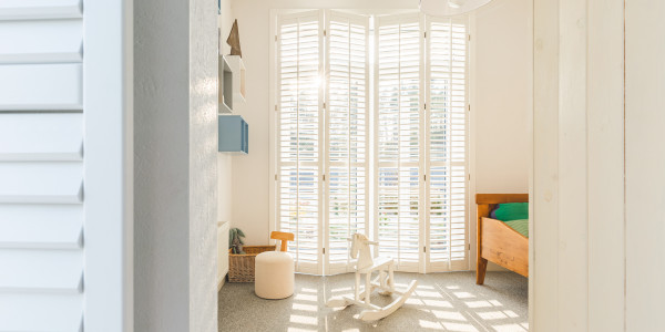 Fabricantes / Instaladores de Puertas y Ventanas de Aluminio / PVC Badalona · Contraventanas y Persianas a Medida