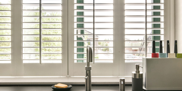 Puertas y Ventanas de Aluminio / PVC a medida en Badalona · Contraventanas de Aluminio y Persianas